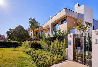 Villa for sale in Puerto Banús, Marbella, Málaga. 