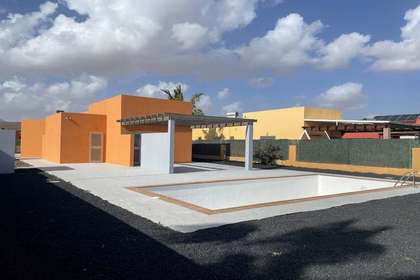 Villa's verkoop in Caleta de Fuste, Antigua, Las Palmas, Fuerteventura. 